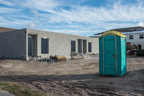 Best Construction site porta potty rental  in Clendenin, WV